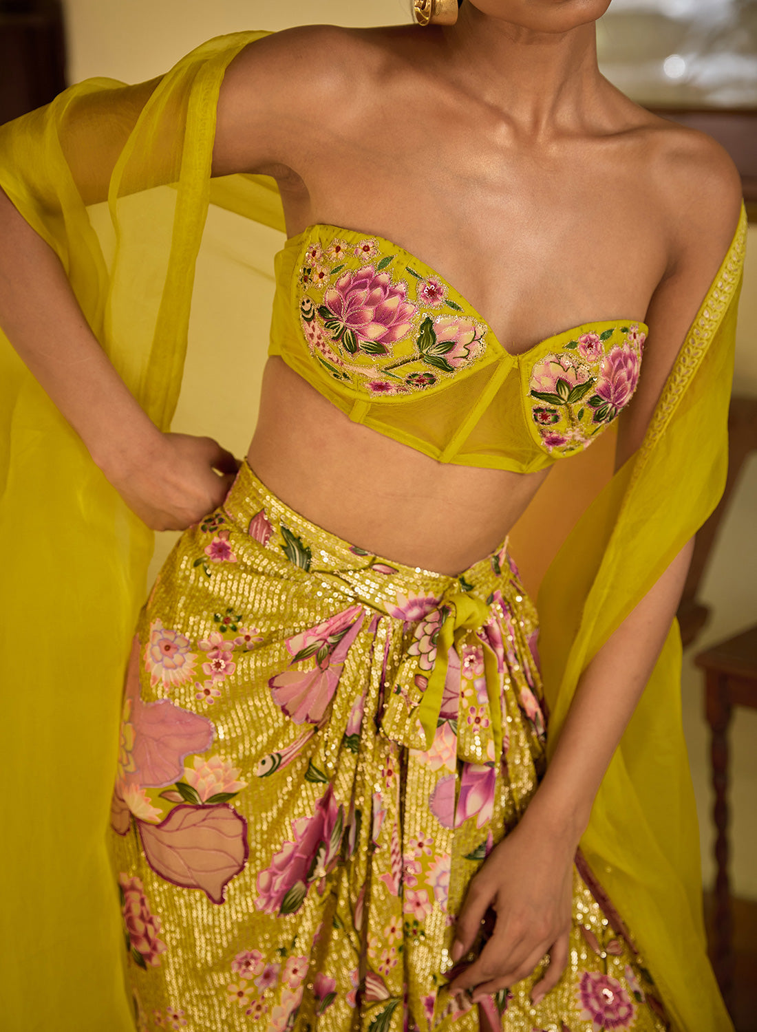 Anisha Sequence Cape Set