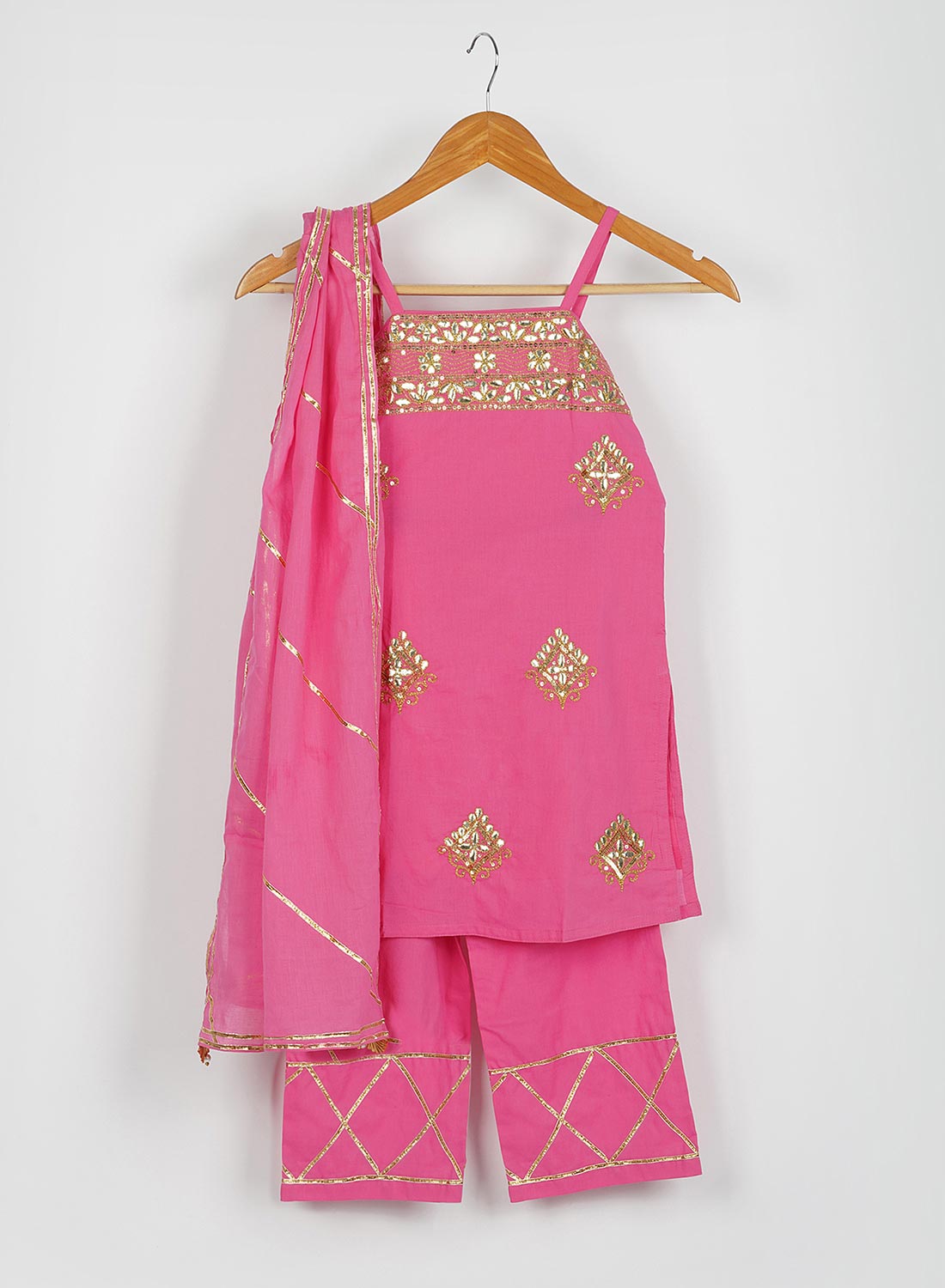 Kids Pink Gota Patti Spagetti Suit Set