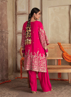 Aparajita Suit Set