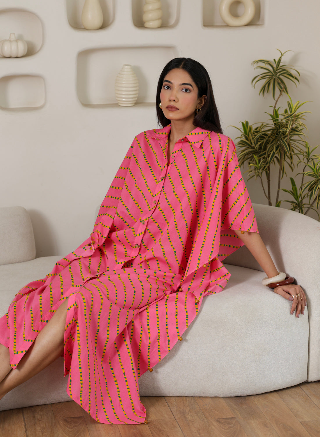 Gulabi Lehariya Kaftan
