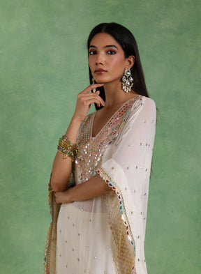 Taara Kaftan Set