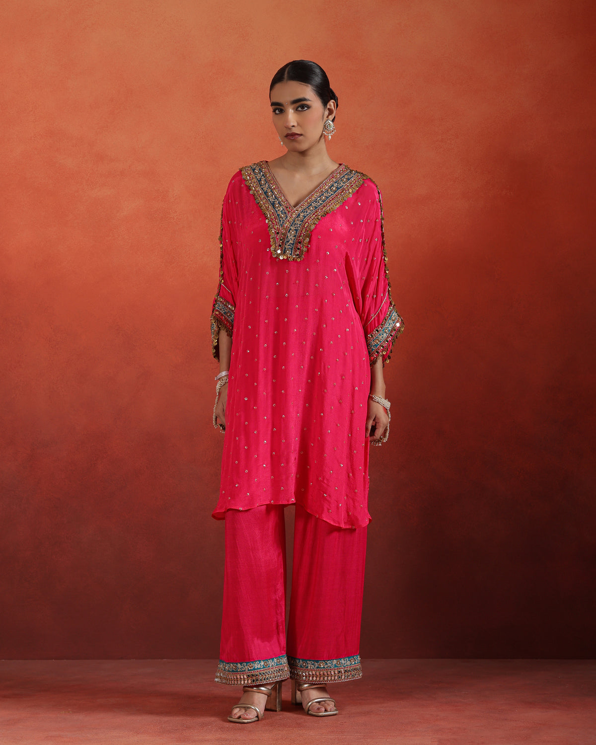 Neelaya Sequence Kaftan Set