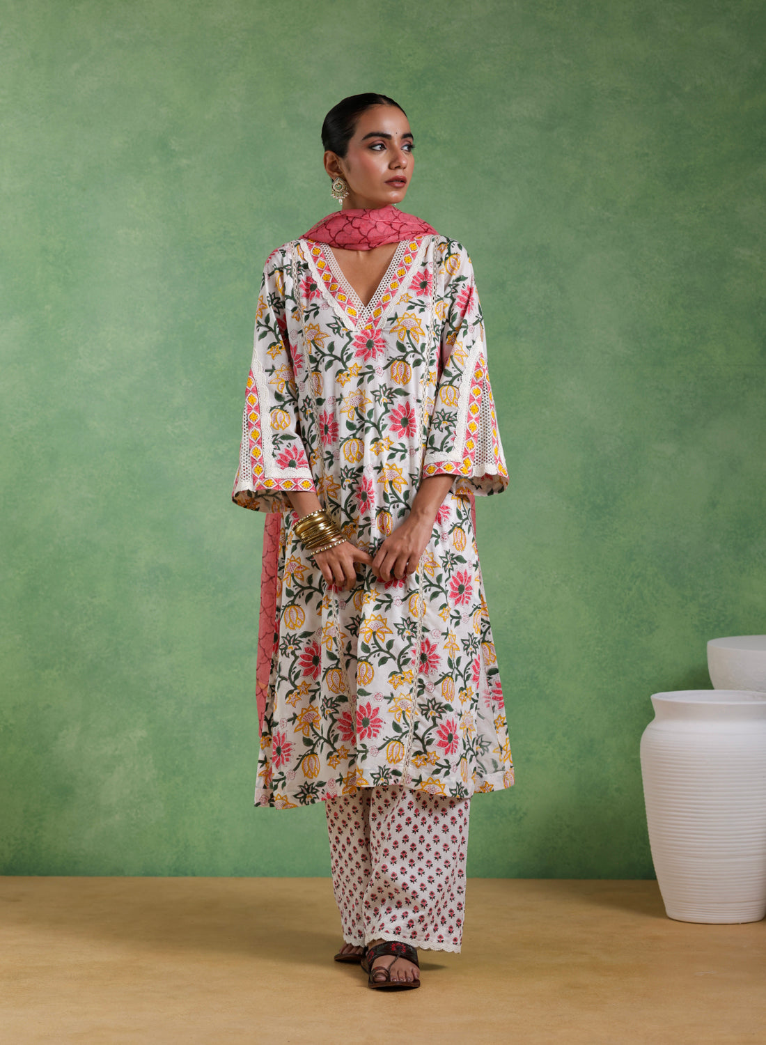 Noorvi Hand Block Suit Set