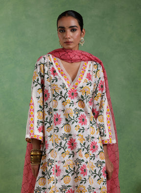 Noorvi Hand Block Suit Set
