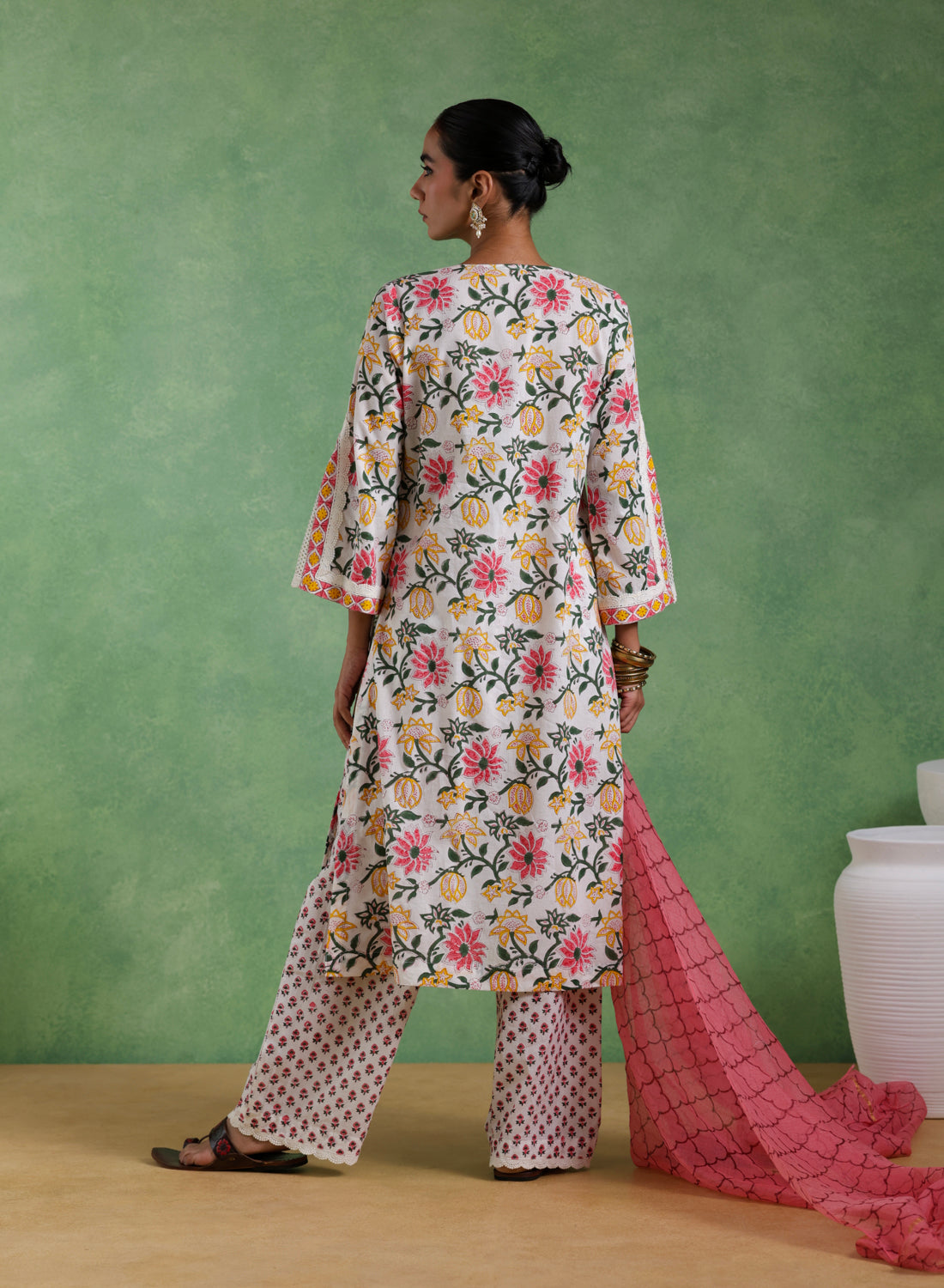 Noorvi Hand Block Suit Set