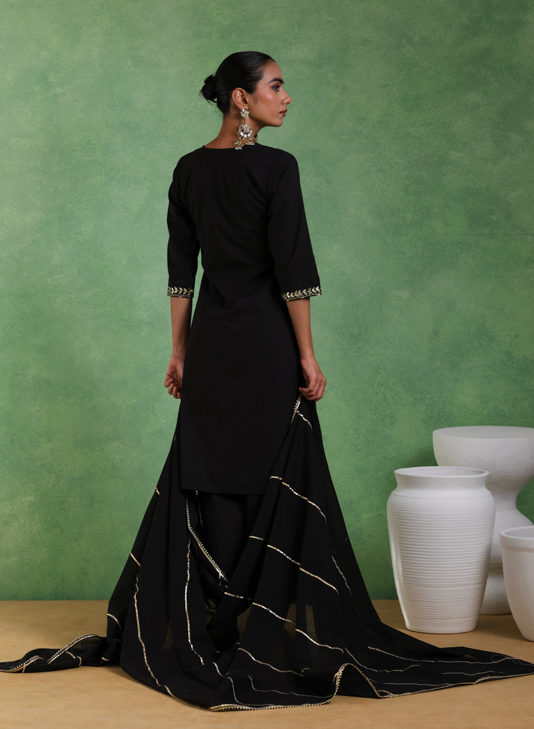 Roohanii Gota Patti Suit Set