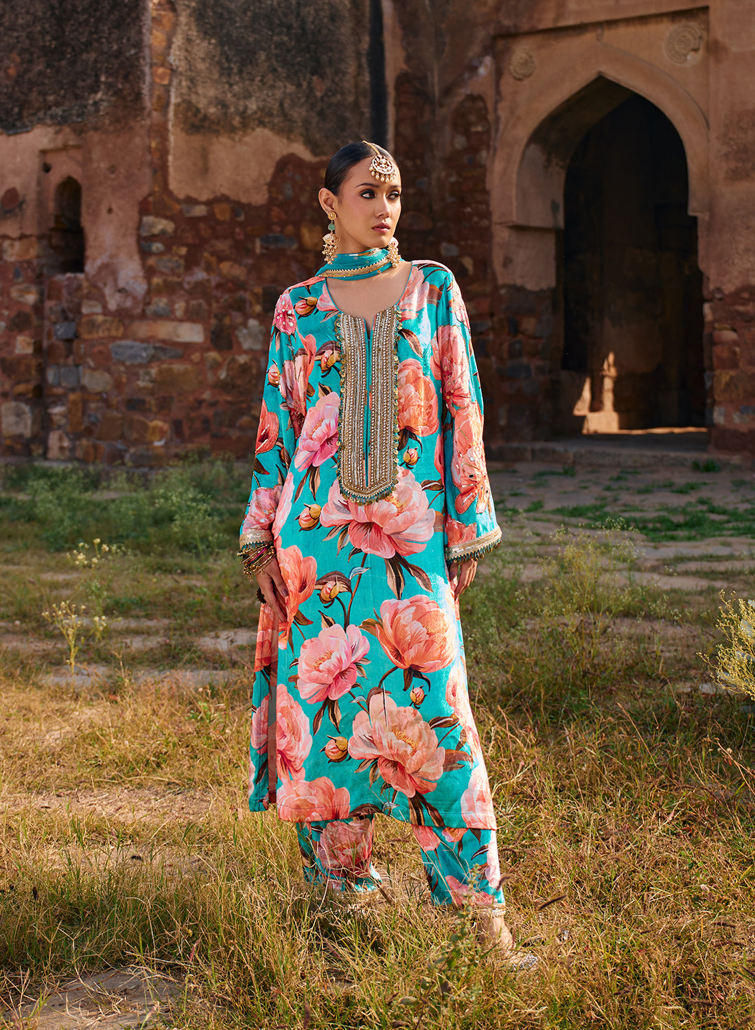 Fariya Printed Velvet Suit Set