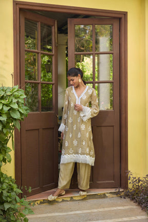 Noor Thread Work Suit Set