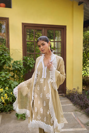 Noor Thread Work Suit Set