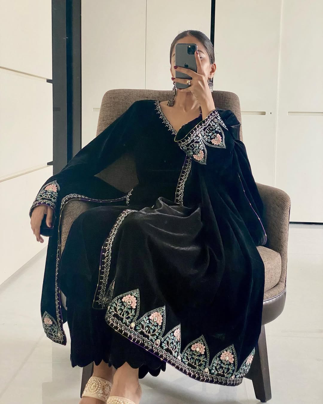 Namrata Velvet Set