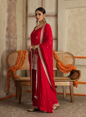 Kamakya Sharara Set