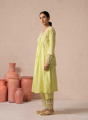 Raavie Chanderi Suit Set With Organza Dupatta