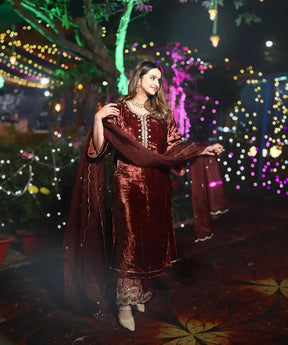 Aalya Velvet Set