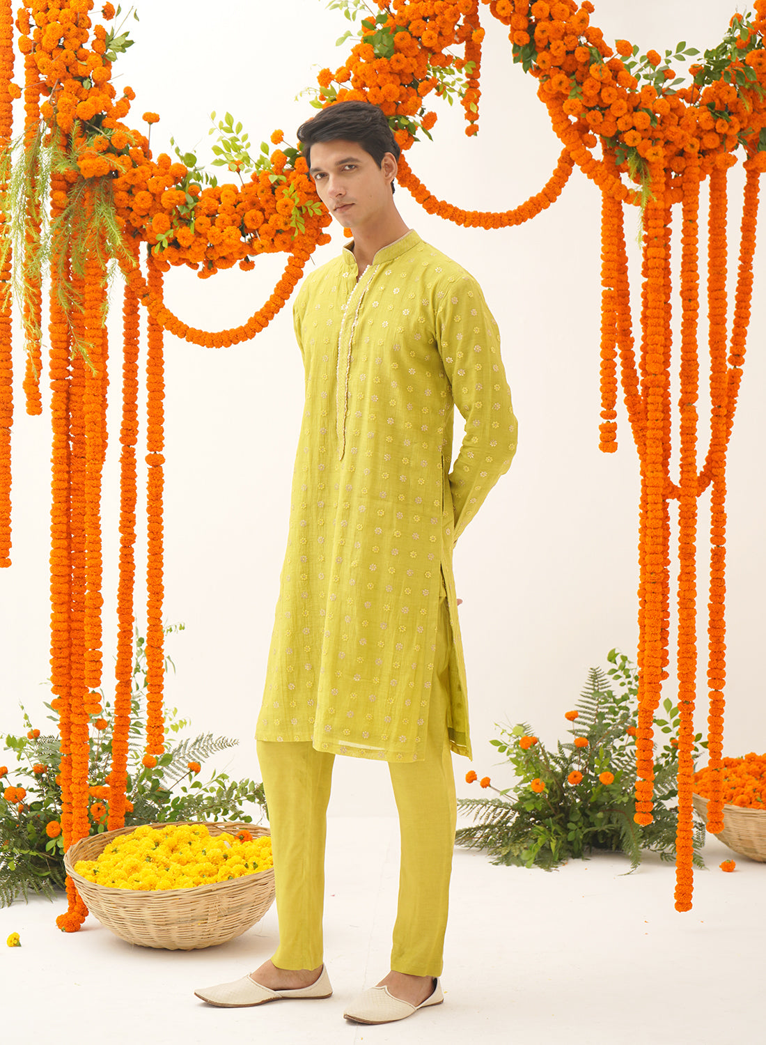 Yash Mukaish Floral Kurta Set