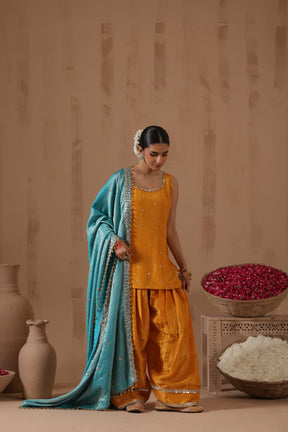 Aabha Farshi Salwar Set - full outfit with blue dupatta