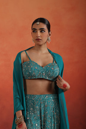 Evara Sequence Cape Set - additional view 2