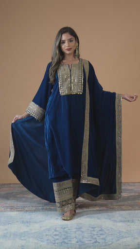 Yashvi Velvet Set