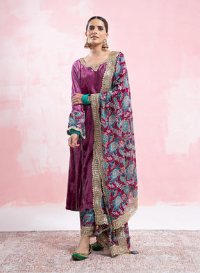 Navi Velvet Suit Set With Gota Detailing