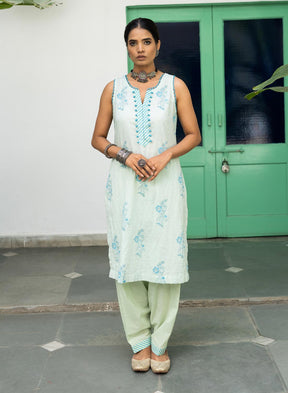 Shanvi Cotton Handblock Kurta Salwar Set With Chiffon Dupatta